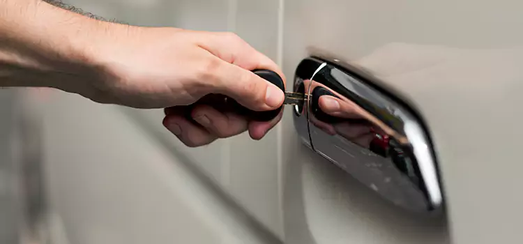Why Choose Our Auto Locksmith Team in Daytona Beach, FL?